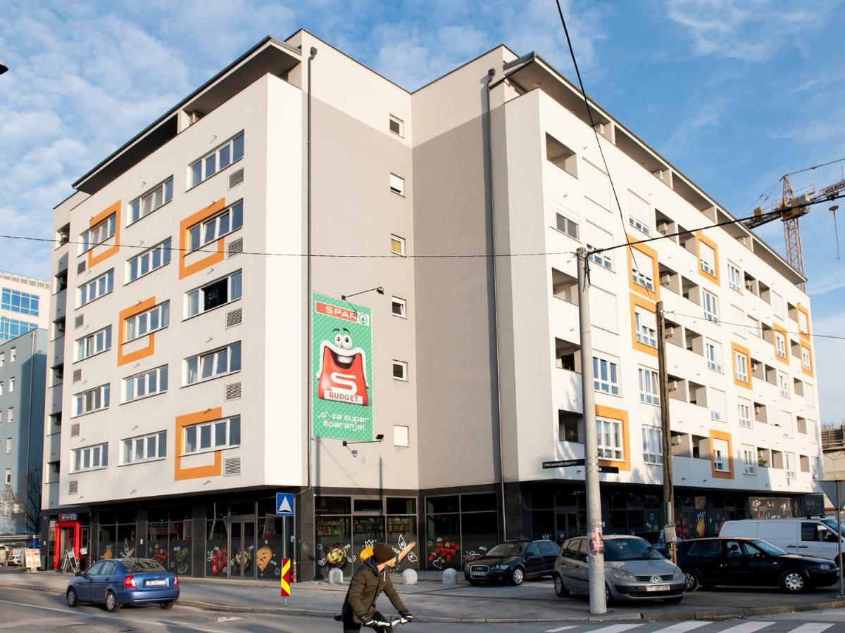 Flexible Selfcheckins 9 - Zagreb - Garage - Electric Vehicle Ccharger - Loggia - New - Apartments Repinc 9 Экстерьер фото